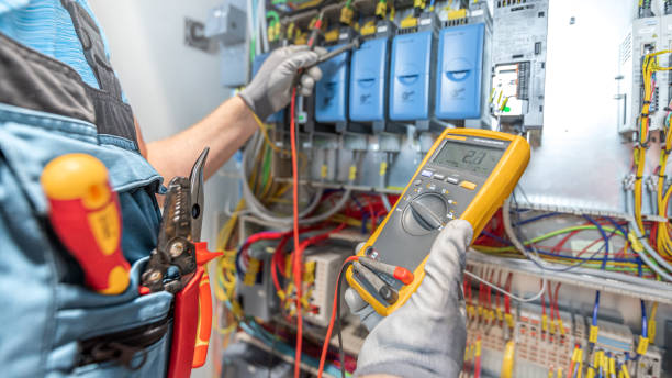 Best Local Electrician Companies  in Montegut, LA